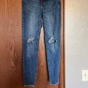 Old Navy Rockstar distressed jeans